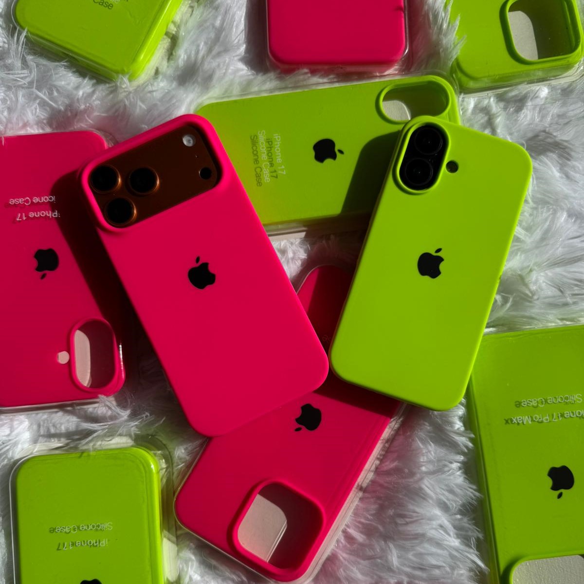funda de verano para iphone 17 verde y fucsia