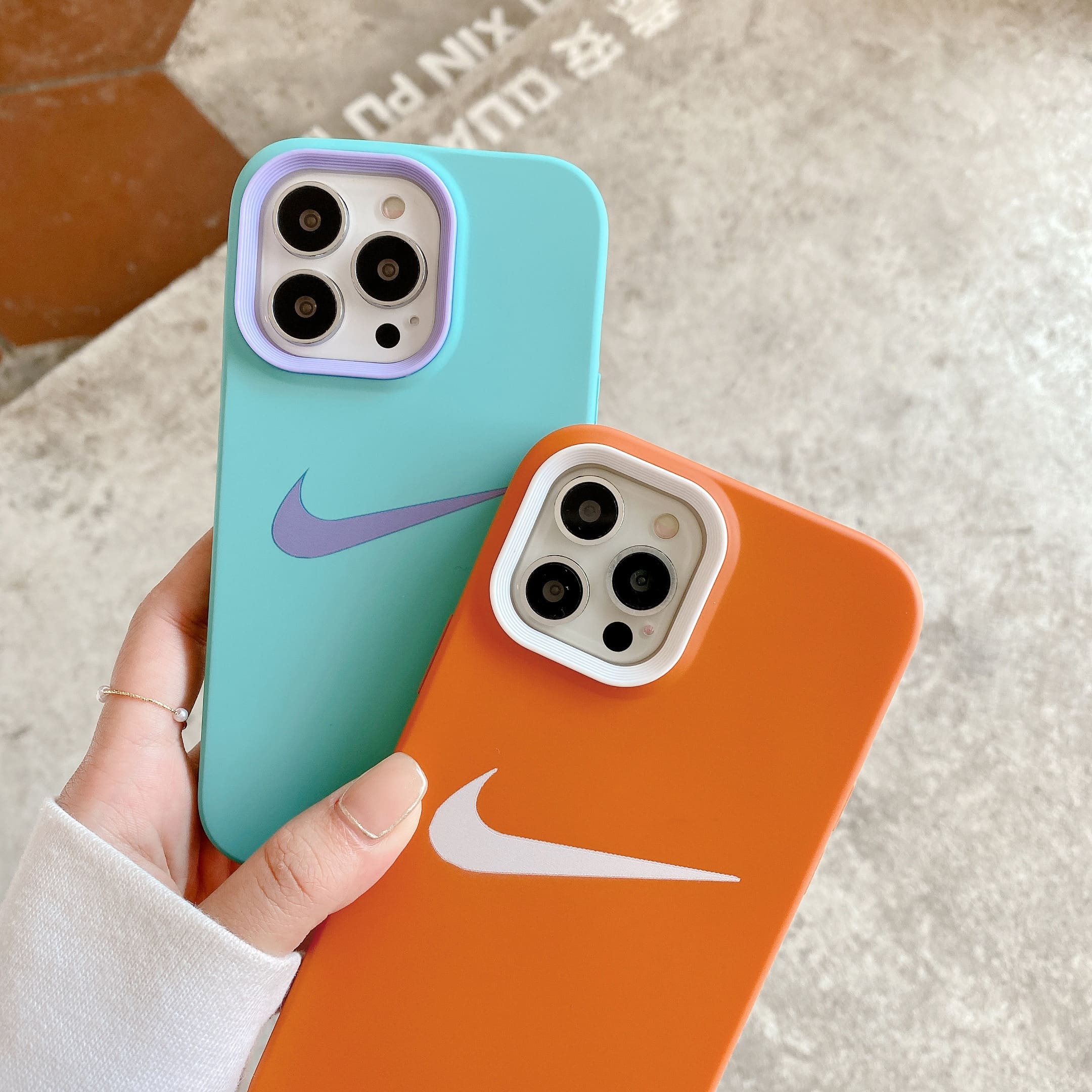 Fundas iPhone Nike - Out