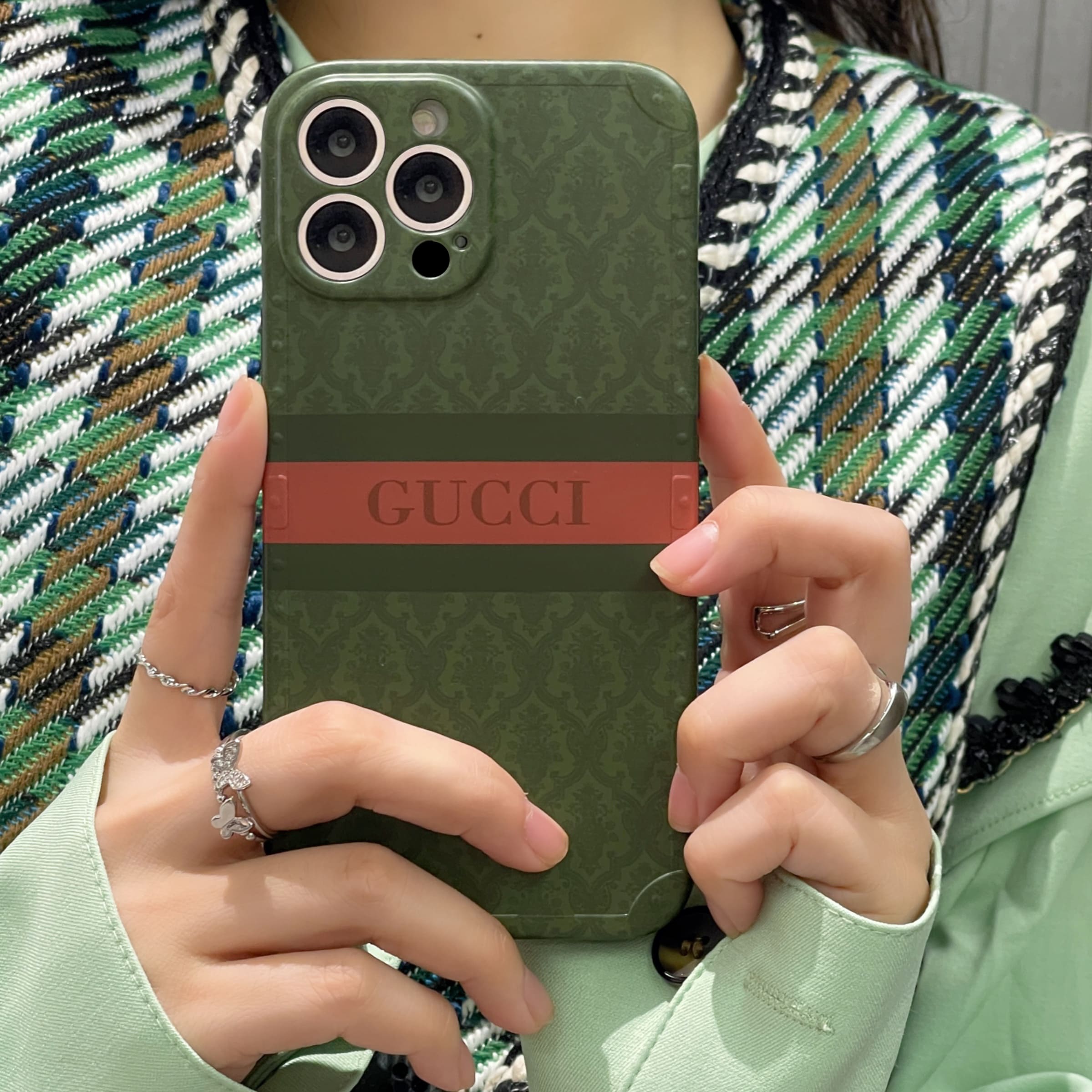 iPhone Gucci Phone Out