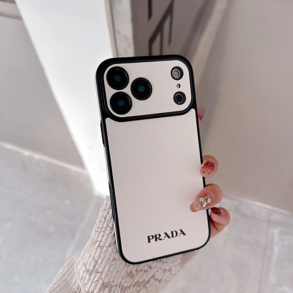 funda prada iphoone 17 pro max blanco