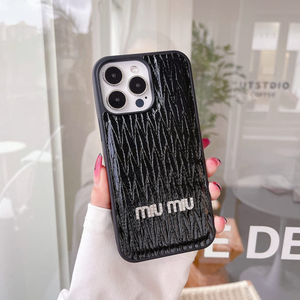 funda miu miu negra iphone