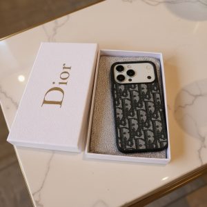 funda-iphone17ProMax-Dior-lujo