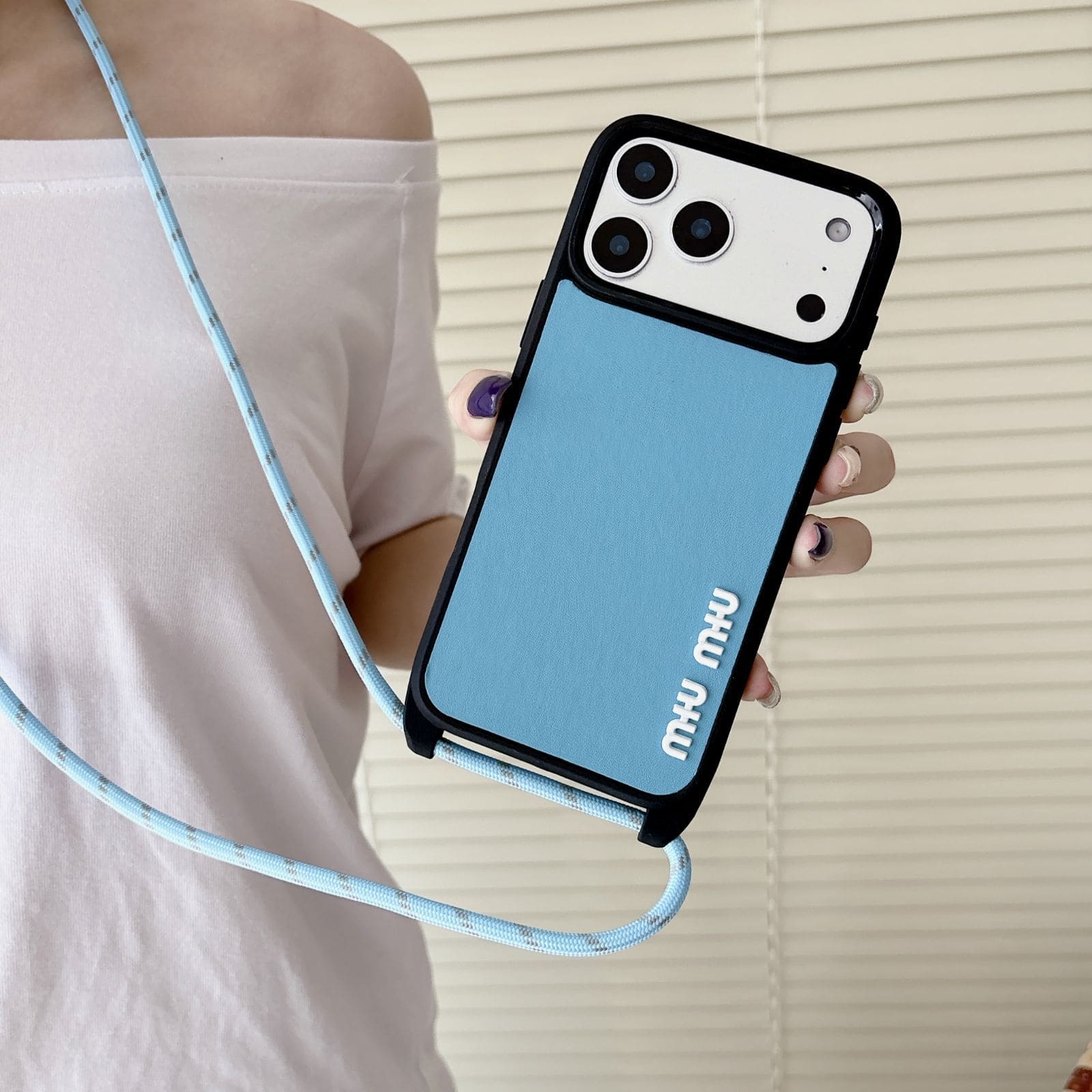 colgante-funda-iPhone-elegante