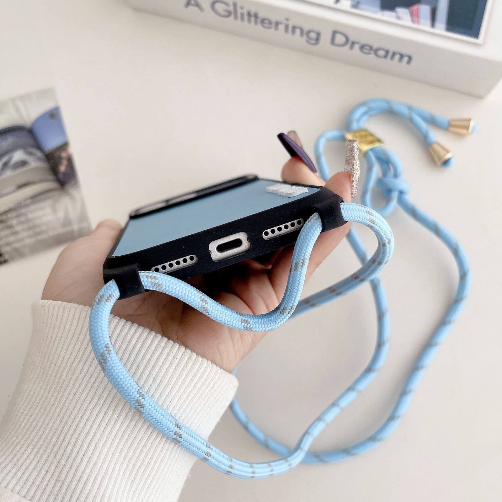 funda-miu-miu-iphone-lujo